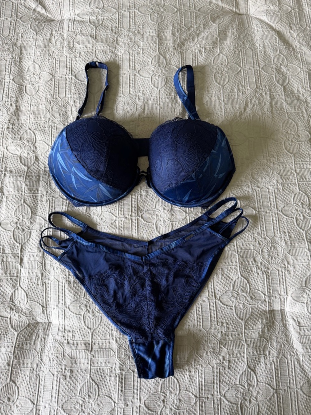 Marks and Spencer Autograph Navy Lace Bra & high leg panties set UK 38DD UK 18
